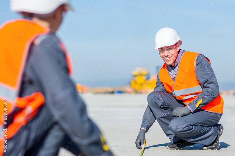 worker measure construction worker measure construction