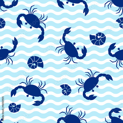 Seamless pattern crab and cockleshell.