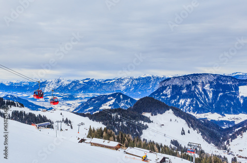 On the slopes of the ski resort Soll, Tyrol, Austria © Nikolai Korzhov