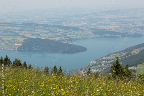 Panorama auf dem Gnipen, Zugersee, Schweiz 