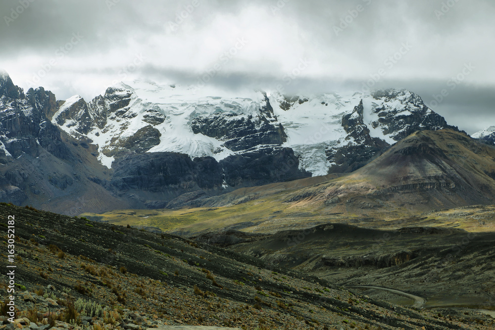 Fototapeta premium Glaciar Pastoruri in Peru