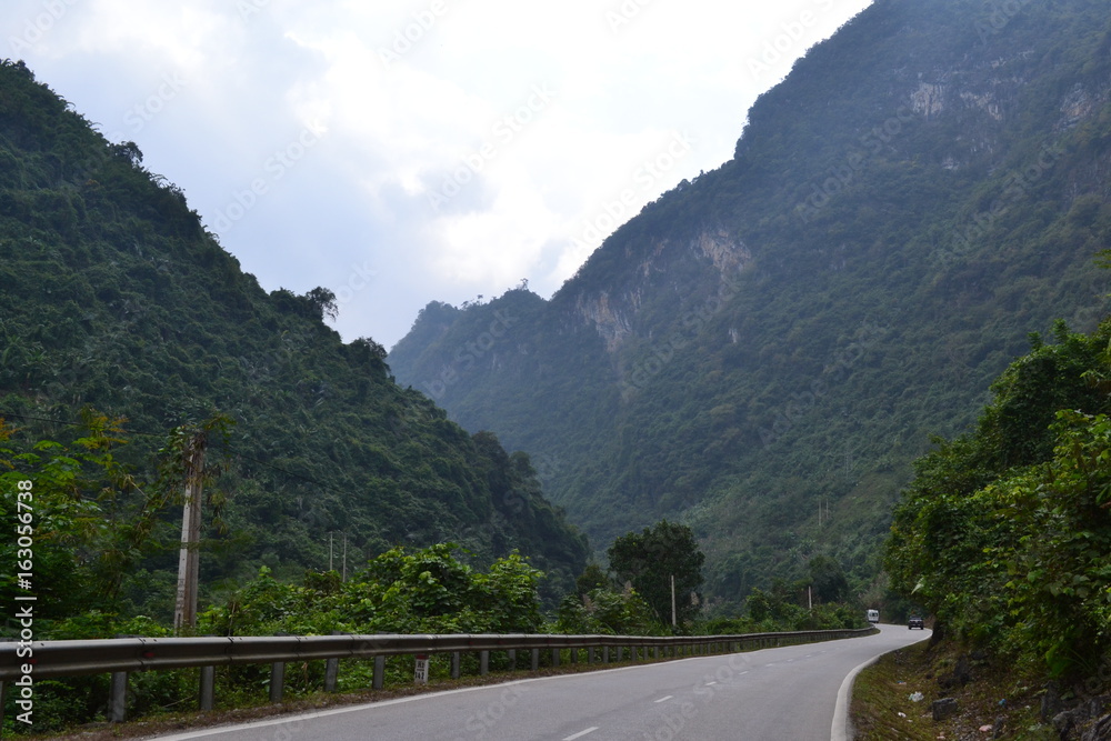 Naklejka premium landscape in vietnam
