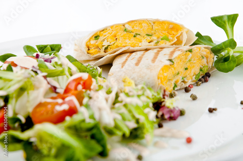 tortilla nadziewana jajecznicą