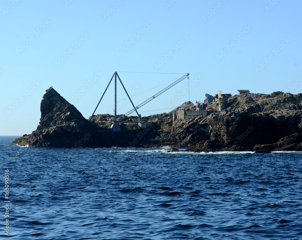 The crane and boat platform on the Southeast Farallon Island, allowing researchers to get on and off the island, and receive supplies The crane and boat platform on the Southeast Farallon Island, allowing researchers to get on and off the island, and receive supplies