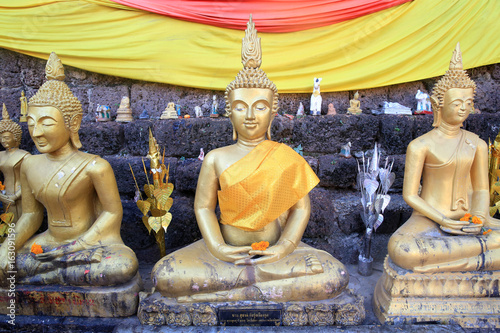 Bouddha. Wat Simuong. Wat Si Muang. Vientiane. Laos. / Buddha. Wat Simuong. Wat Si Muang. Vientiane. Laos. photo