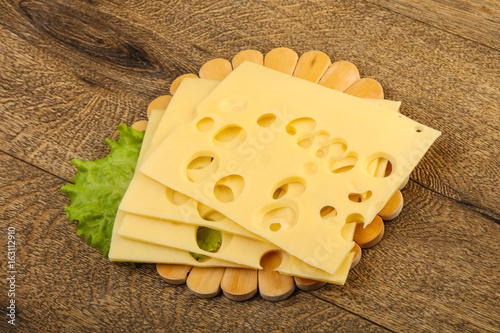Sliced cheese