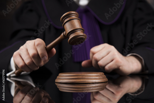 Courtroom, Judge, male judge in black mirror background