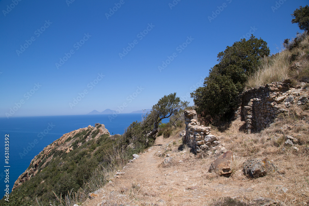 Sentiero Naturalistico Calavà, fine primavera 