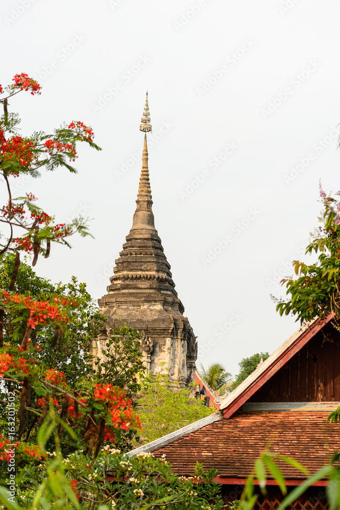 Fototapeta premium top of the buddhism temple tower