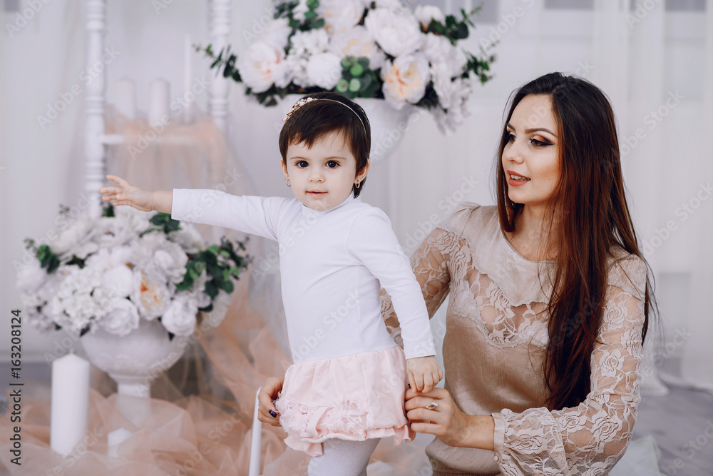 Fototapeta premium Mum and daughter