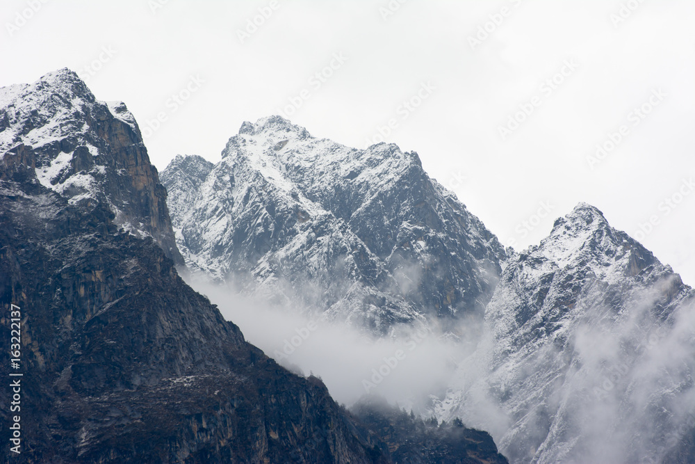Obraz premium Mountain snow, Annapurna Circuit , Nepal