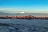 Wolkendecke mit Anden-Gebirge
