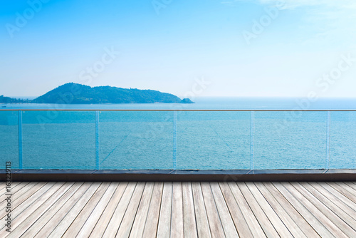 Fényképezés Outdoor balcony deck and beautiful sea view.