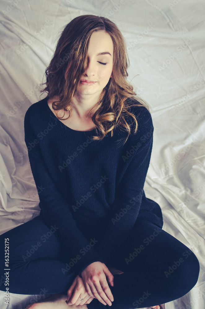 Naklejka premium Portrait of beautiful girl