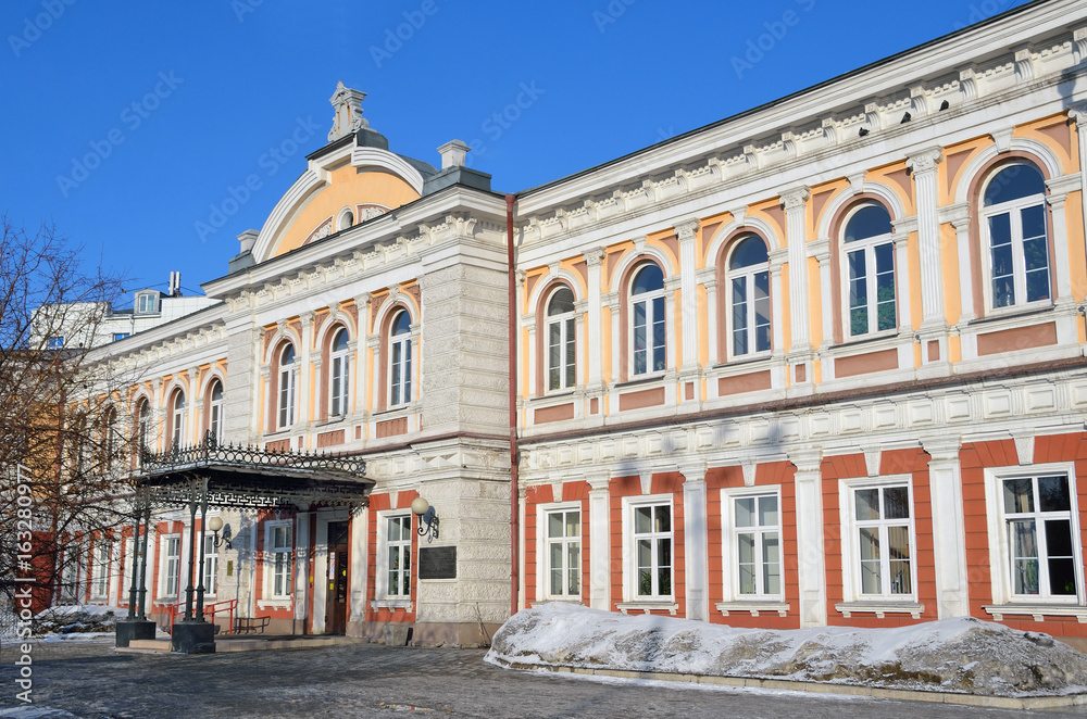 Иркутск, историческое здание, в котором с 1884 года располагалось Трапезниковское промышленное (техническое) училище