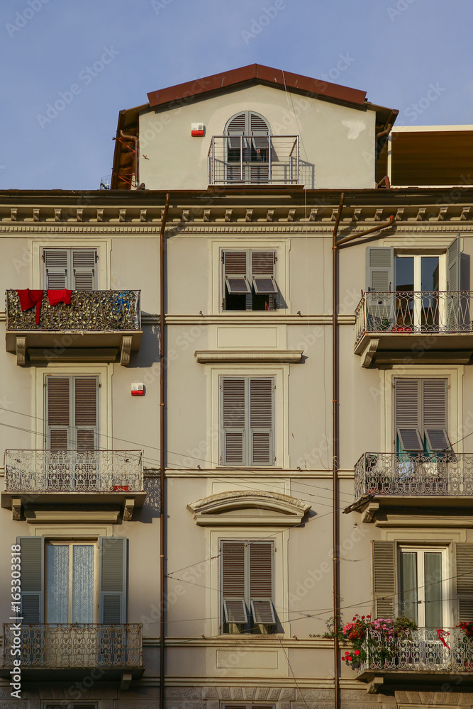 Obraz premium Typical mediterranean facade in Italy