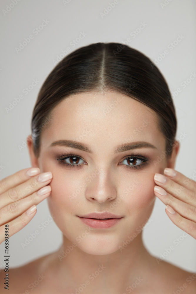 Beauty Woman Face Portrait. Beautiful Girl Face With Soft Skin Beauty Woman Face Portrait. Beautiful Girl Face With Soft Skin