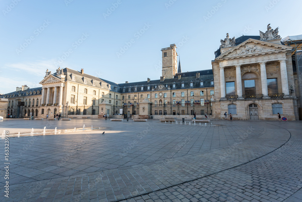 Liberation Square and the Palace of Dukes of Burgundy.