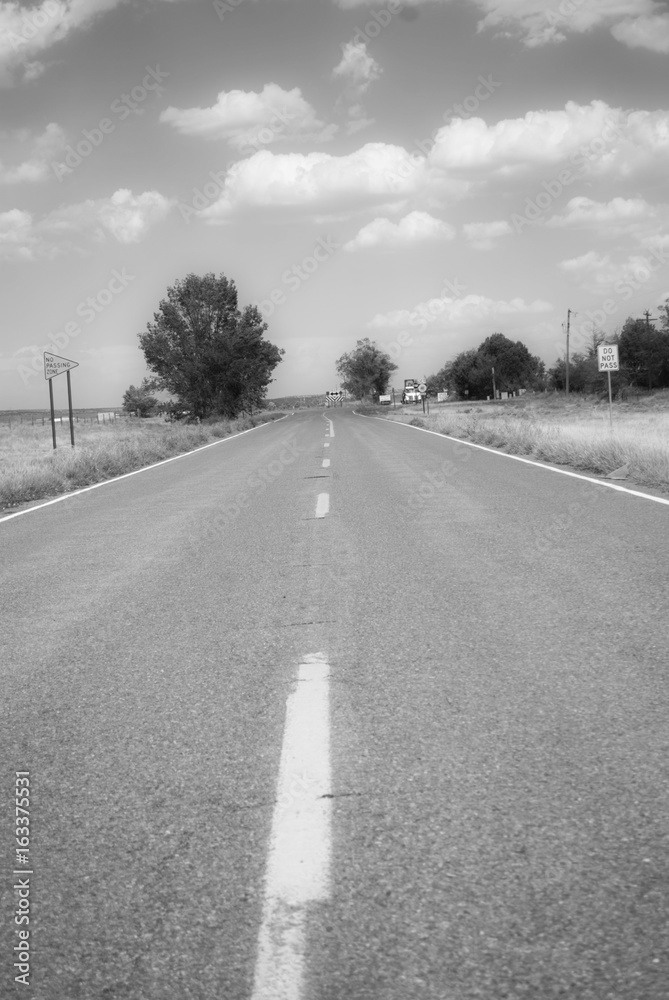 Fototapeta premium Black and white roadway