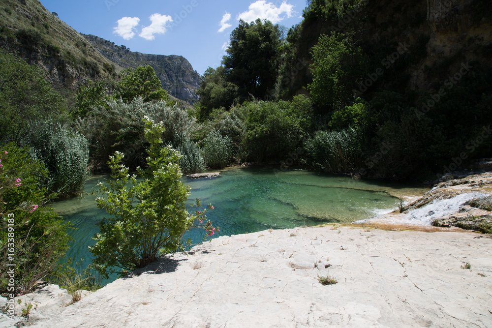 Cascata e laghetto di Cassibile, riserva naturale orientata Cavagrande del Cassibile, Siracusa