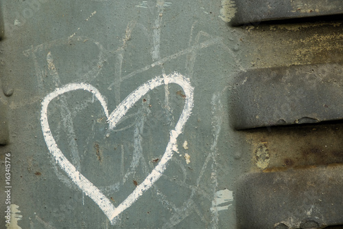 Heart wall grafitti and texture