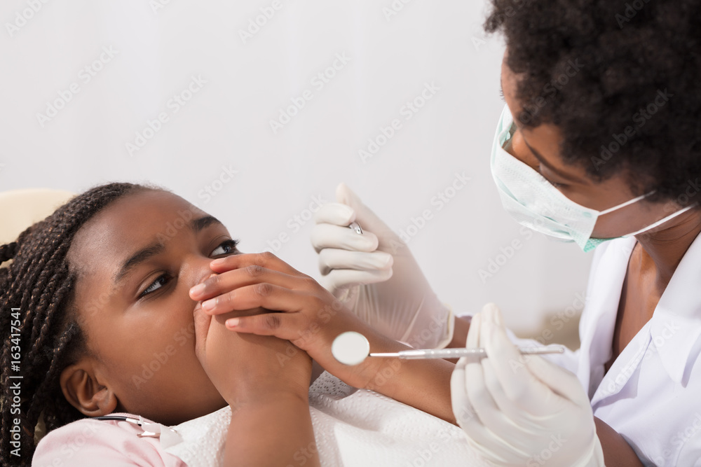 Girl Is Afraid Of The Dentist Girl Is Afraid Of The Dentist