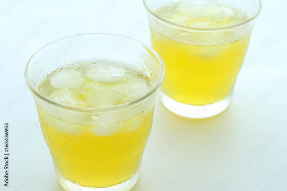 冷たい緑茶 冷たい緑茶