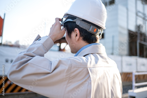 工事現場にいる男性作業員 Stock Photo Adobe Stock