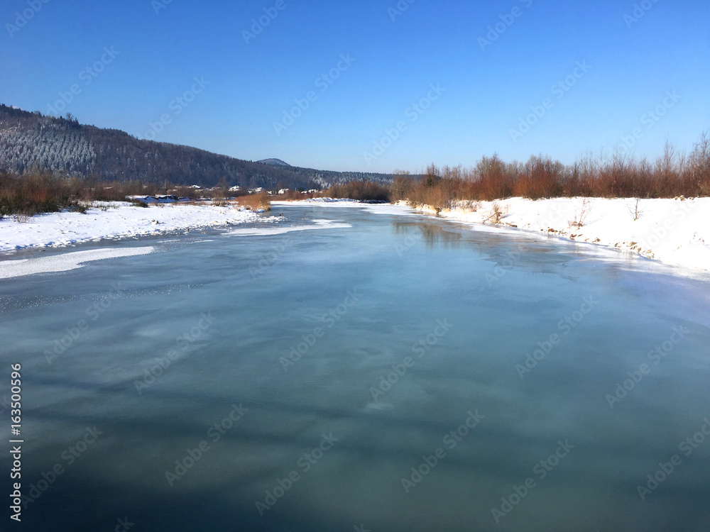 Fototapeta premium Winter in Ukrainian mountains