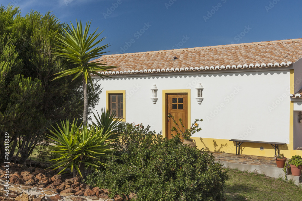 Fototapeta premium A summer holiday house in Portugal 