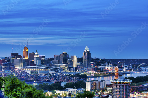 Skyline view of Cincinnati, Ohio and Covington, Kentucky sit on either side of the Ohio River