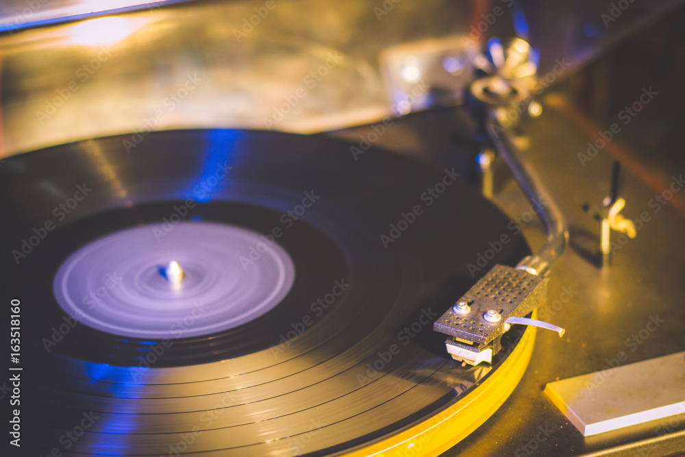 Close Up At Vintage Gramophone Playing Old Song Vintage Record Player With Vinyl Disc Stock Photo Adobe Stock