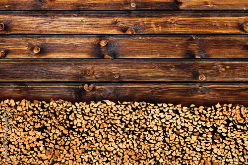 Holz vor de Hütte
