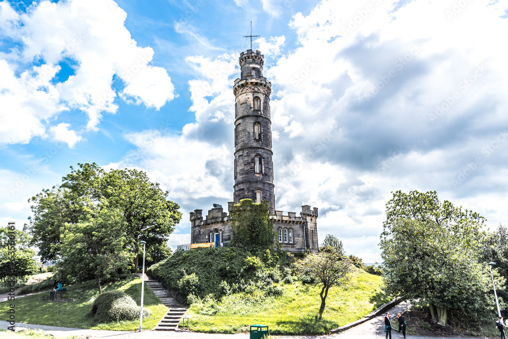 Obraz premium The Nelson Monument, Calton Hill, Edinburgh 