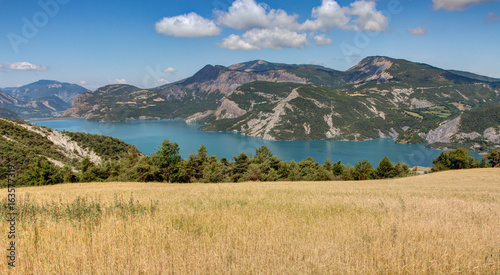 Lac de Serre-Poncon (Hautes Alpes) photo