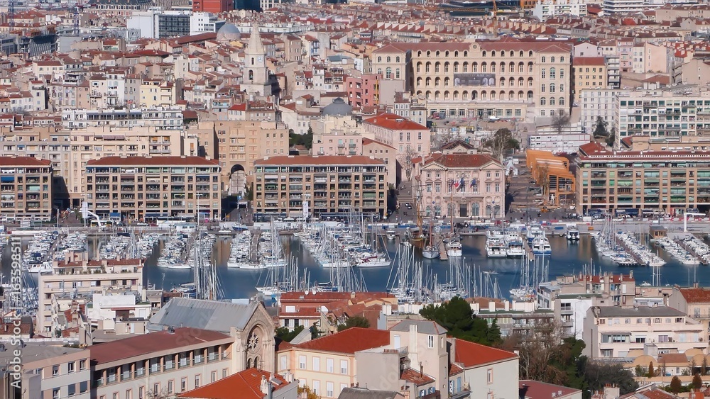 Marseille, vue sur le Vieux-Port (France)