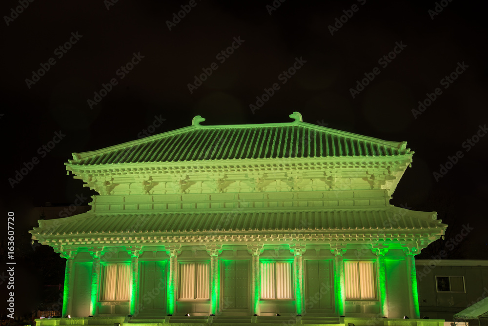 Obraz premium Green Ice Temple