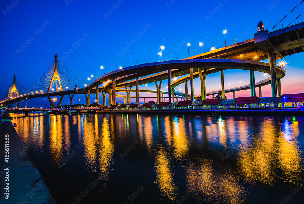 Lighting on the bridge