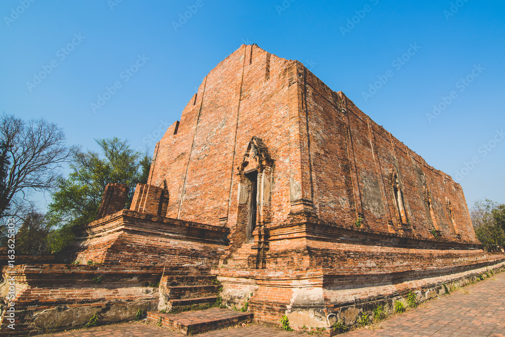 Fototapeta premium old temple in Thailand
