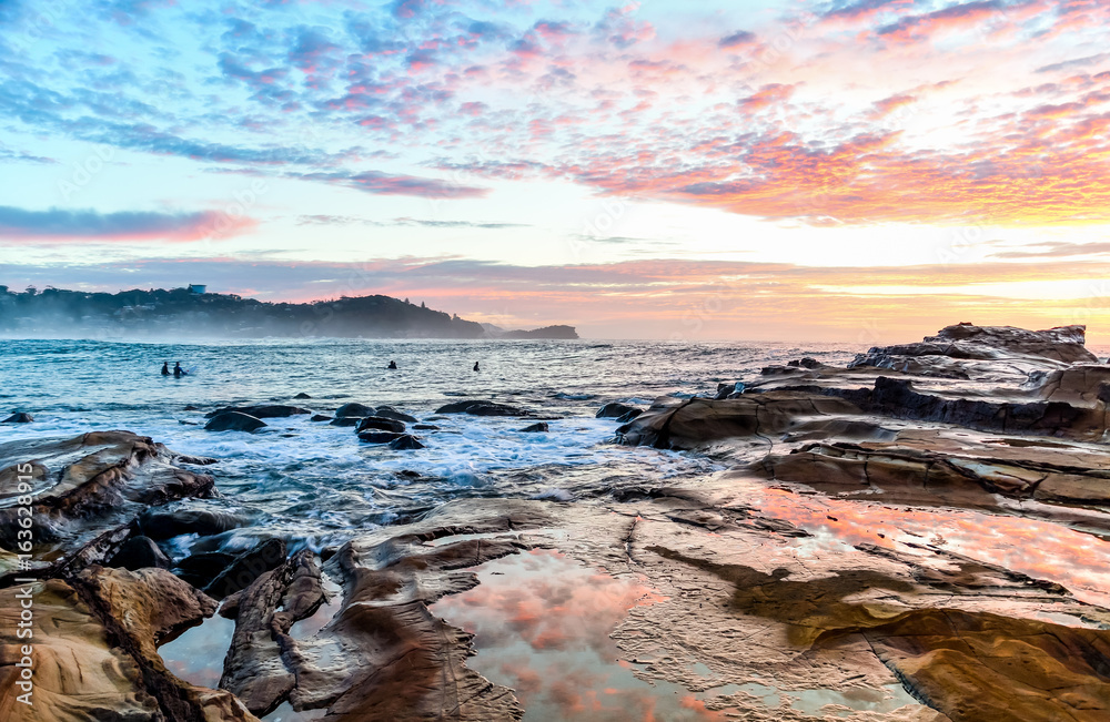 Fototapeta premium Rocky Sunrise Seascape