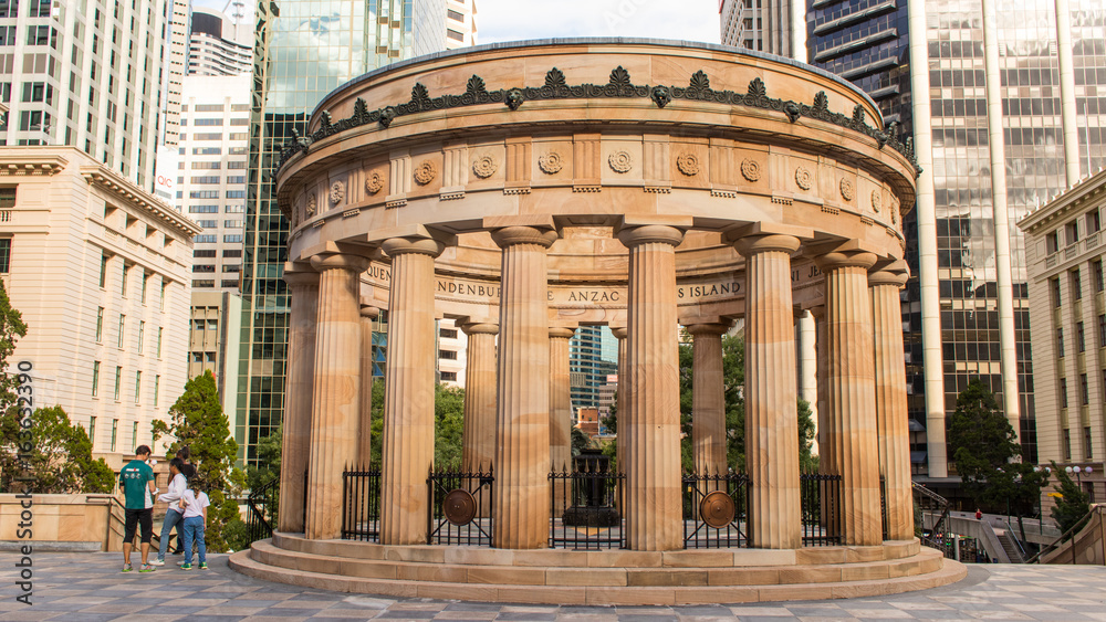 shrine of remembrance in Brisbane