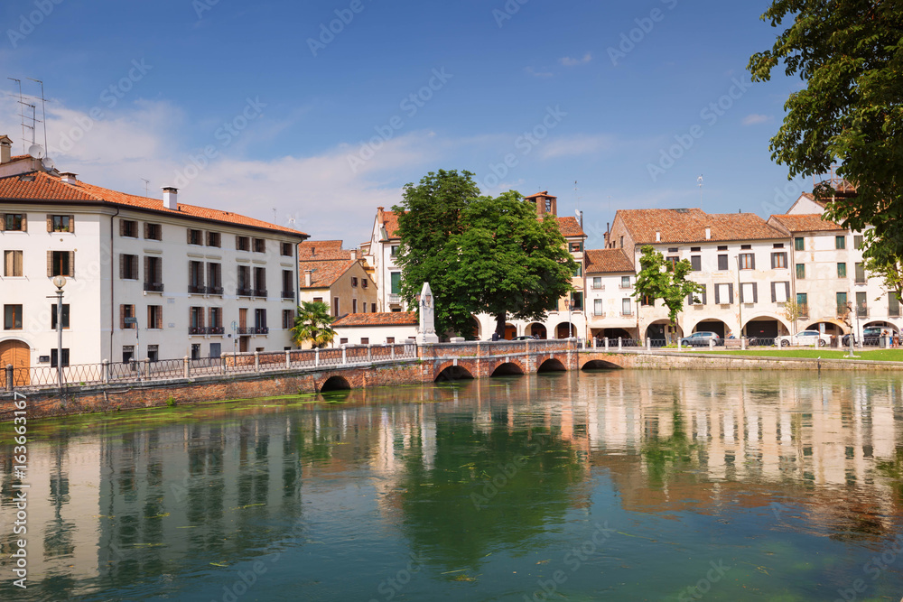 Treviso / View of the historical architecture and river channel.