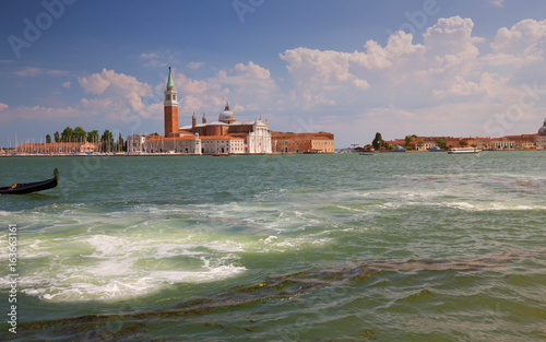 Fototapeta Naklejka Na Ścianę i Meble -  Venice / View of the river and historical architecture.