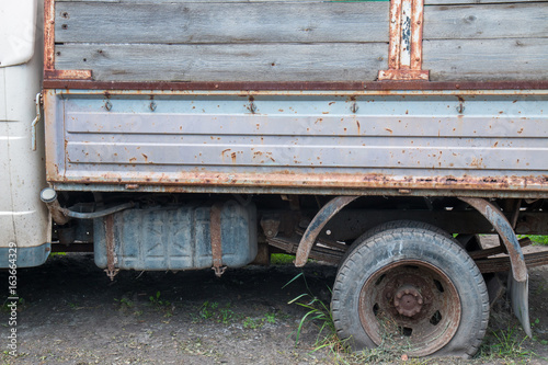 Detailed picture of the back of the old truck © ppicasso