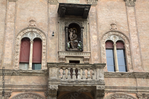 Virgin in Piazza Porta di Ravegnana Square, Bologna photo