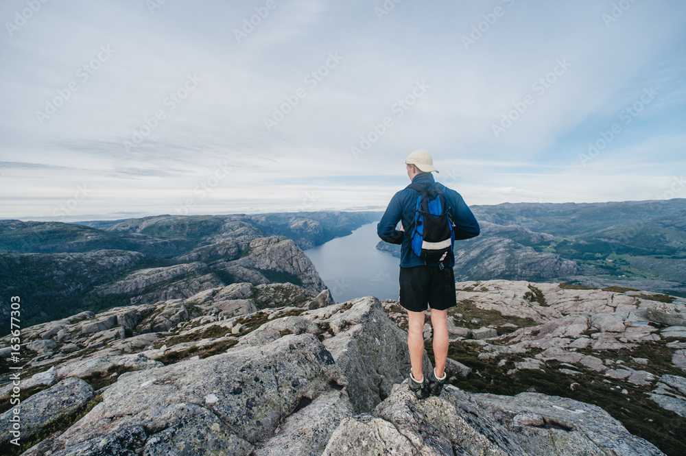 Obraz premium Norway is an unforgettable place for a man