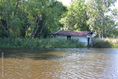 Obraz na płótnie Abandoned Bayou Camp 