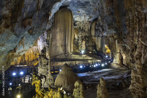 the huge Hall of the cave, Vietnam, Paradise Cave (Phong Nha-Ke Bang National Park, Vietnam)
