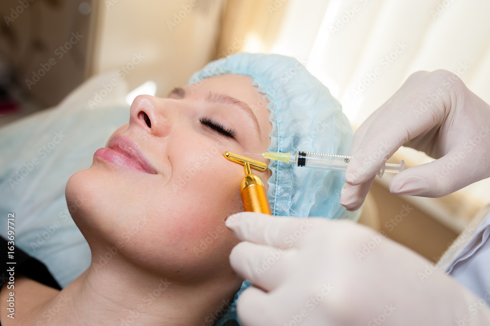 Cosmetic procedures, injections for the face. Cosmetic procedures, injections for the face.