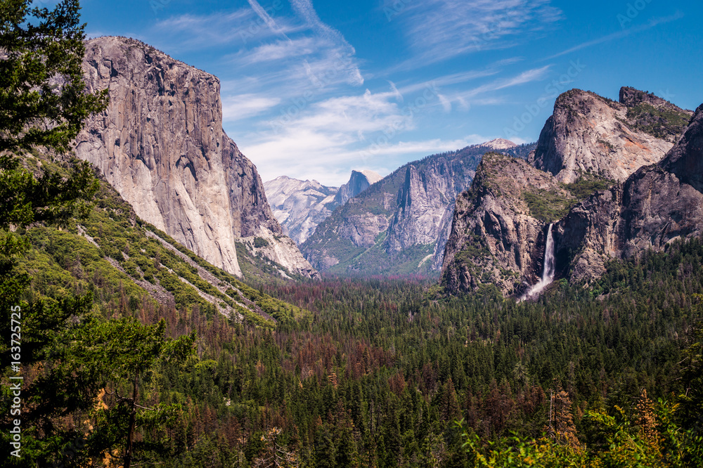 Valley of Yosemite Park and Bridal veil falls waterfall Valley of Yosemite Park and Bridal veil falls waterfall